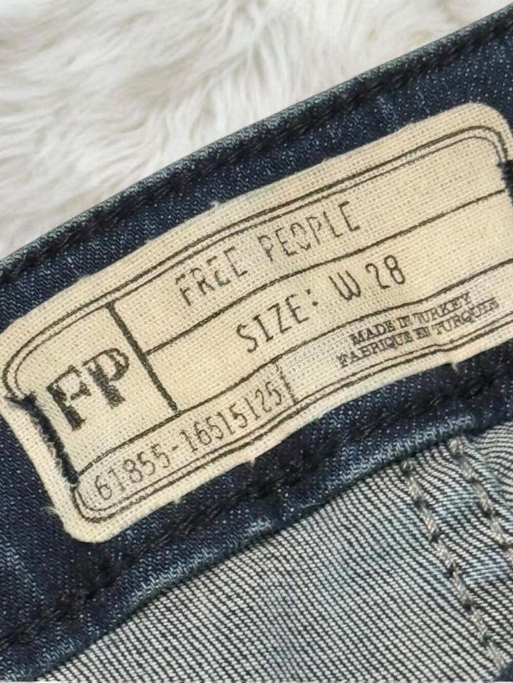 ๐ Free People lace up waist skinny jeans ๐ - Picture 2 of 3